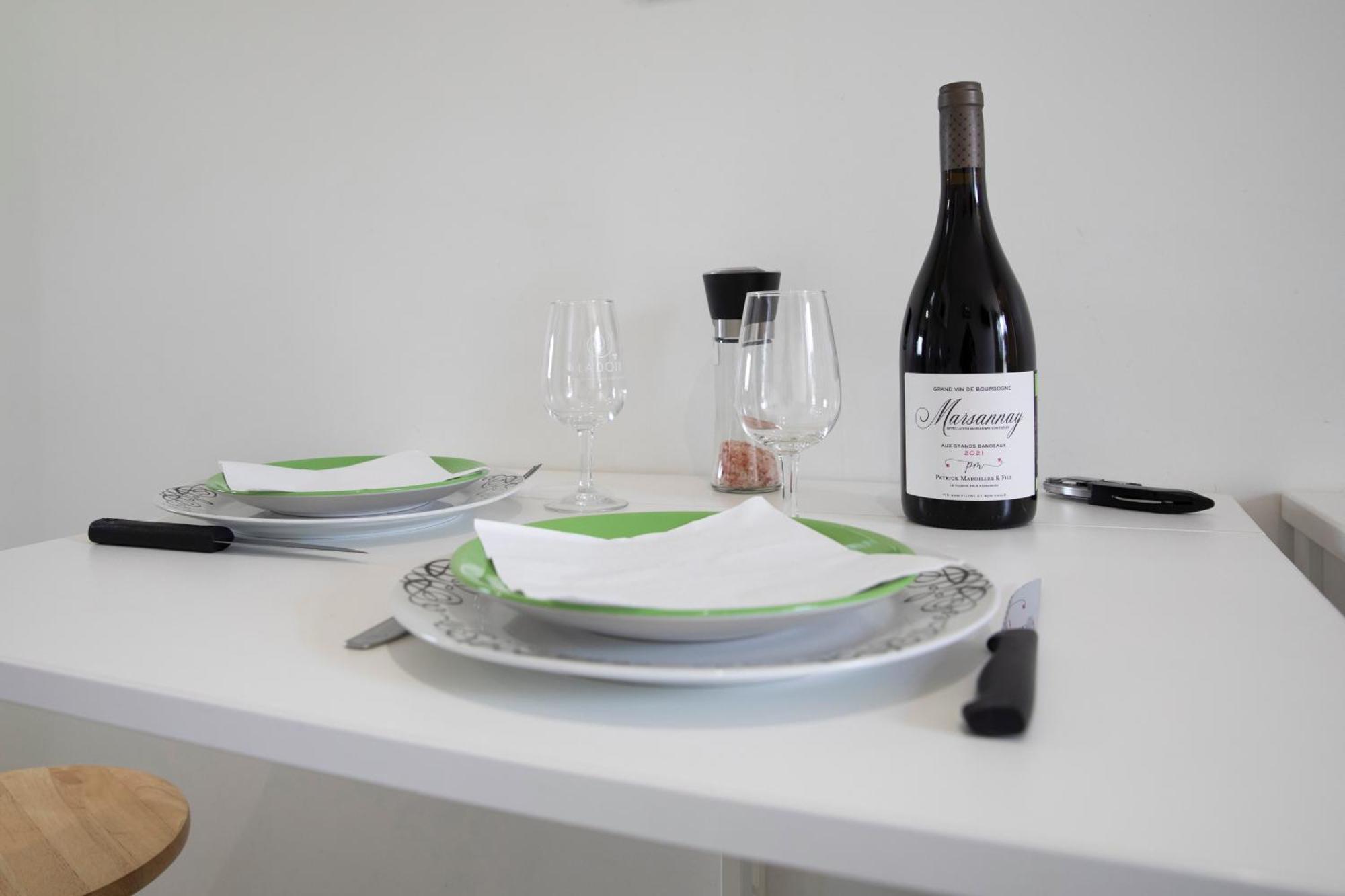 Gevrey Wine Hote Luaran gambar